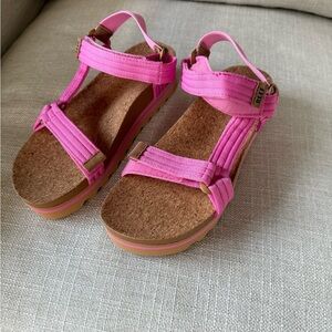 Reef Cushion Rem Hi in Malibu (7.5)